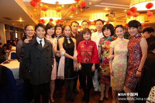 中欧国际MBA学生共享上海之夜+-+MBA中国
