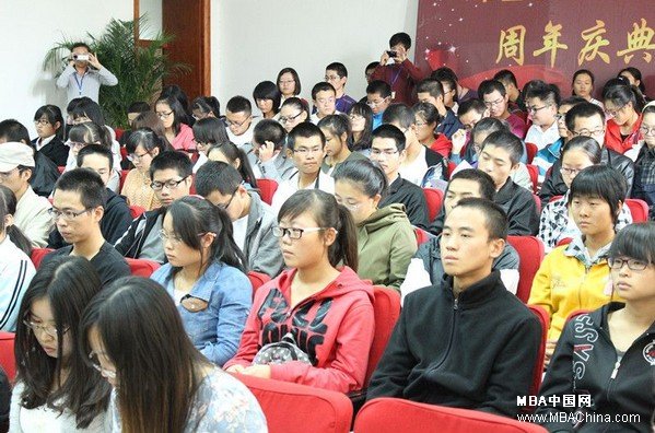 中国矿业大学管理学院温暖管院爱心工程正式