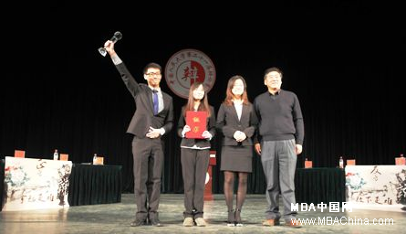 中国人民大学第二十一届辩论赛商学院队荣获冠